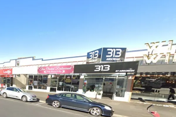 313 Vape Store By AIRSCREAM Hamilton Street View 3