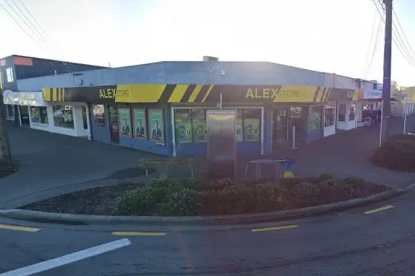 Alex Vape Specialist Store ILAM Nearby Street View Two