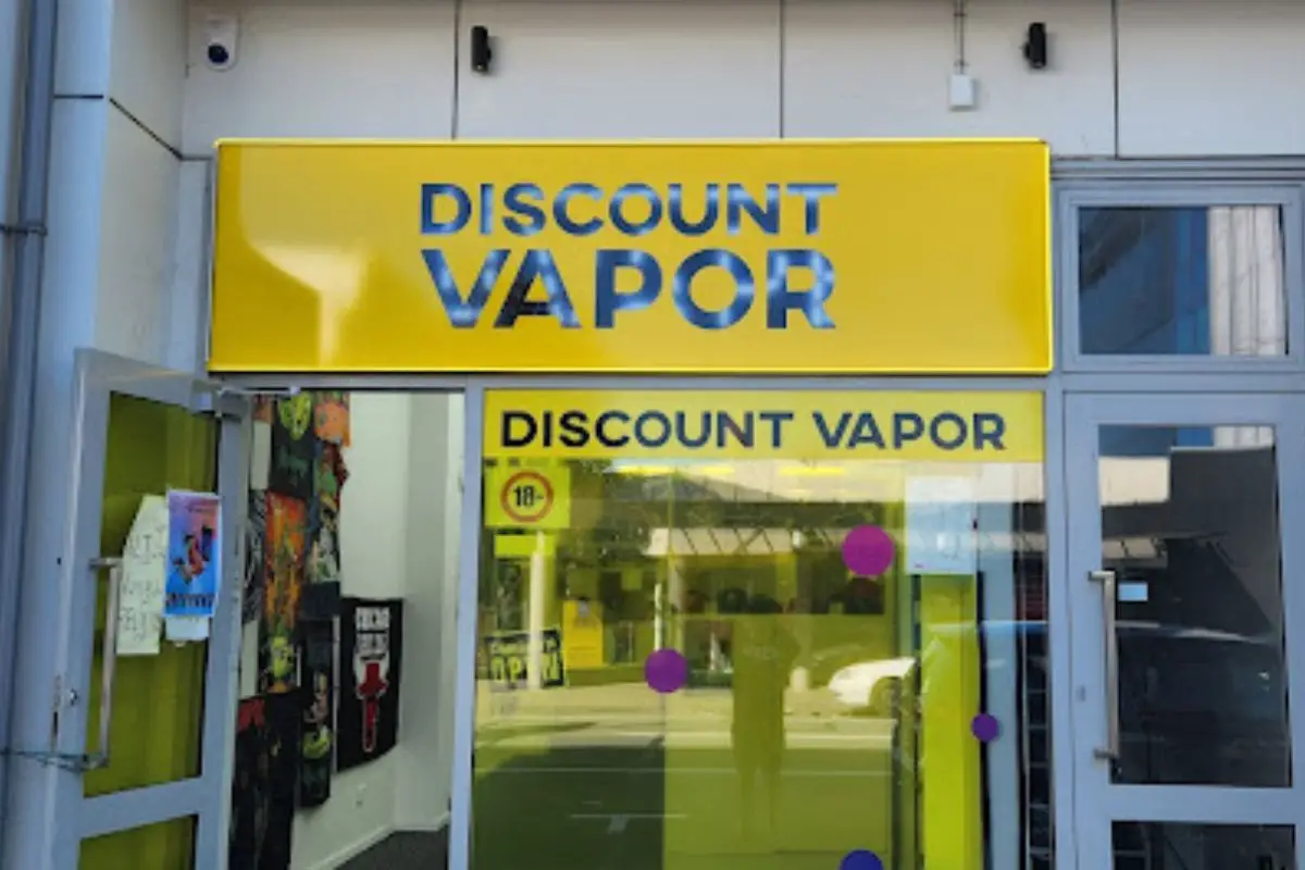 Discount Vapor Colombo St