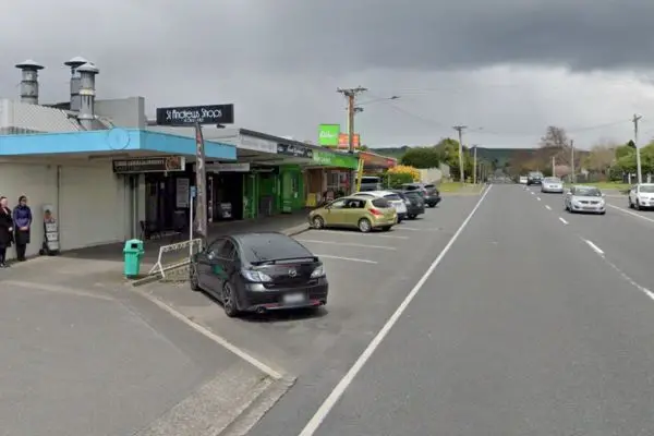 St Andrew Vape Store: Street View Two