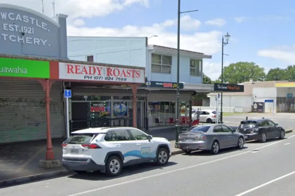 The Puff Club Ngaruawahia Street View 2