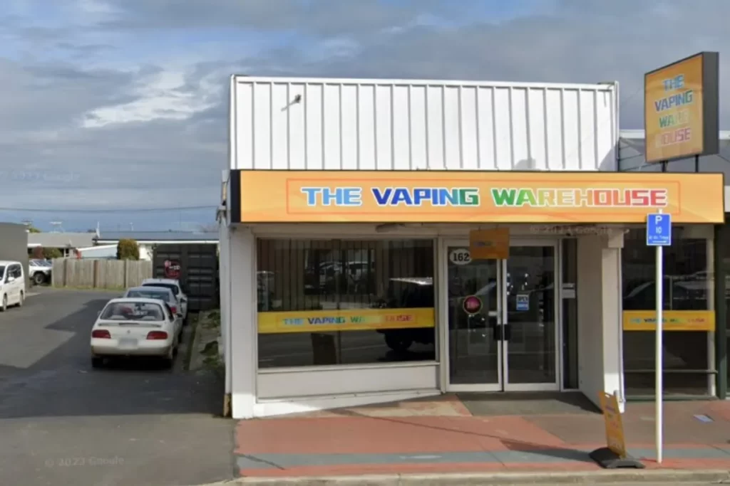 The Vaping Warehouse Outside 3