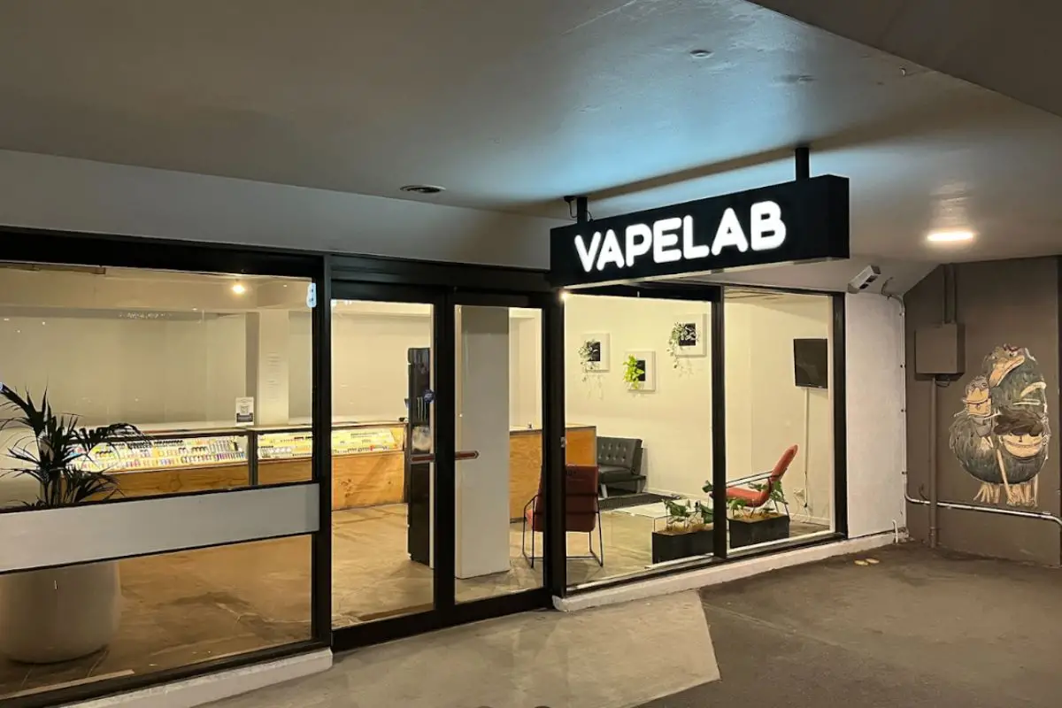 VAPELAB - Wellington Vape Shop Display