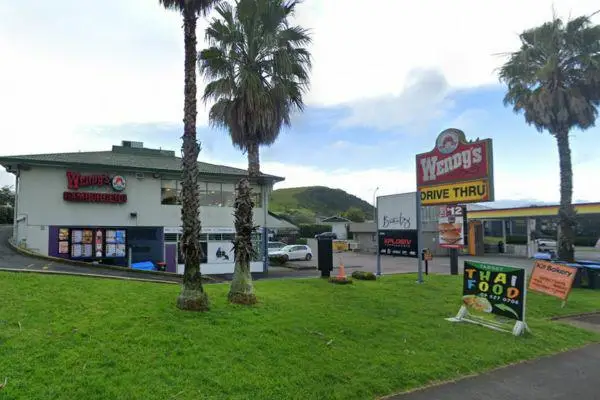 VapePenZone Ellerslie Vape Shop Street View Two